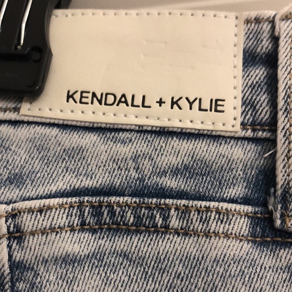 Kendall & Kylie Jeans - Picture 7 of 8